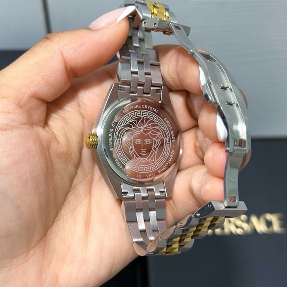 Versace Watch - Picture 6 of 11